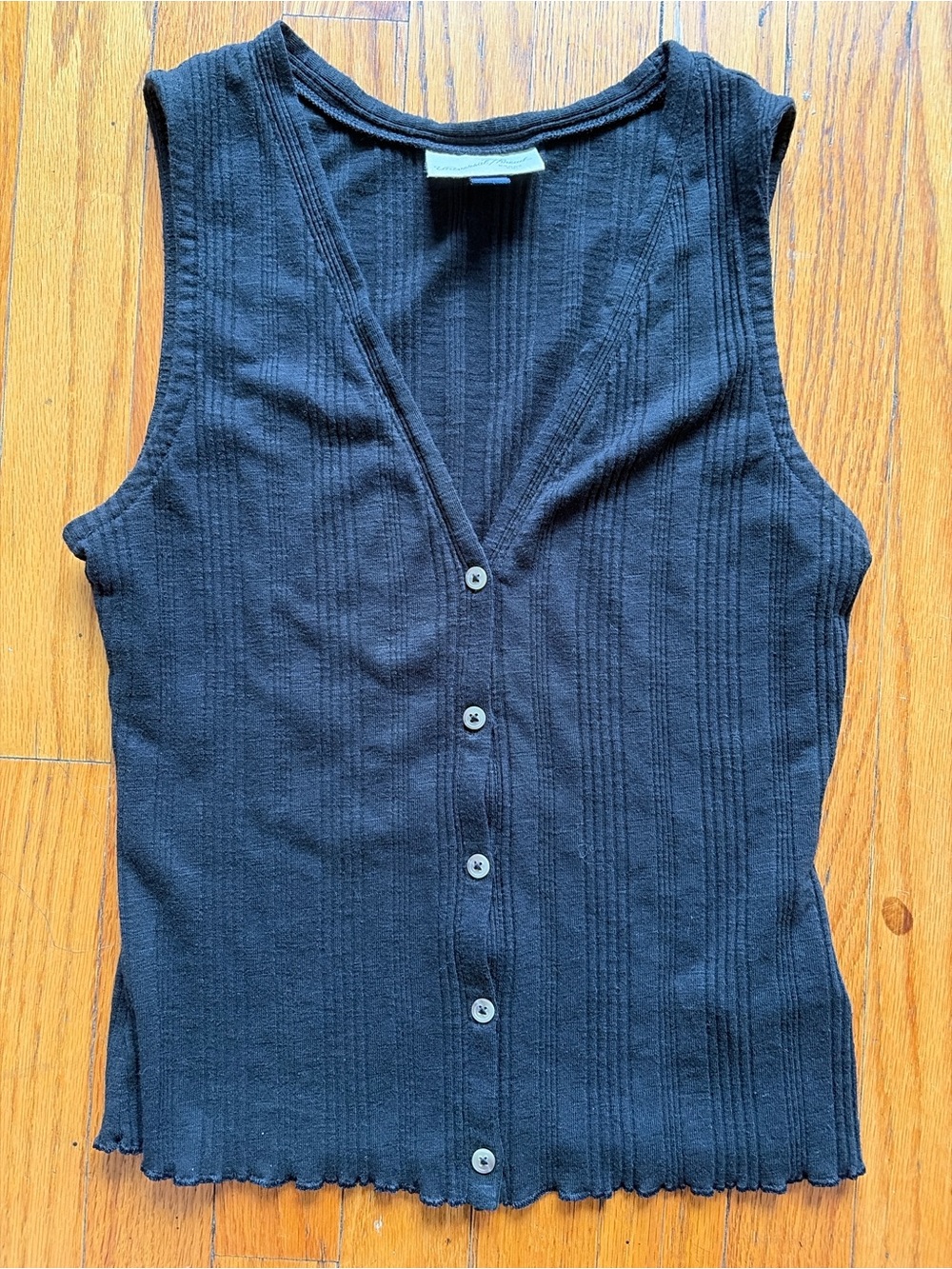 Universal Thread Black Ribbed V-Neck Button Tank